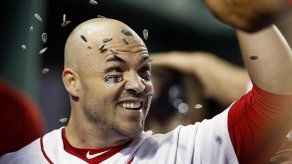 Pearce dispara 3 jonrones y Medias Rojas aplastan a Yanquis
