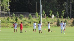 Panamá se entrena con acceso limitado