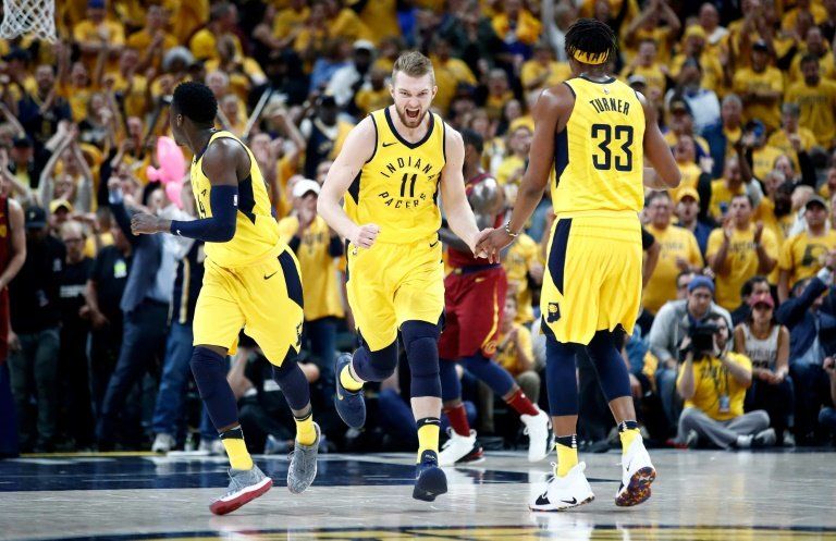 Indiana destroza a Cleveland; LeBron al borde del abismo