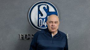 El Schalke 04 oficializa a Christian Gross como nuevo entrenador