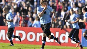 Forlán logra doblete y Uruguay vence 4-2 a Japón