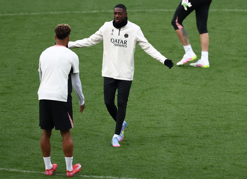 Ousmane Dembélé volvió al entrenamiento colectivo del PSG