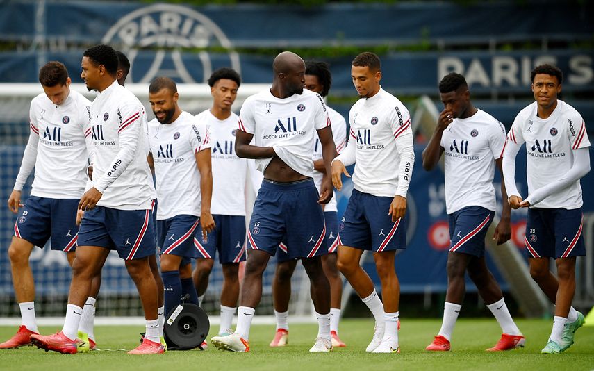 Dos jugadores del PSG positivos en covid-19