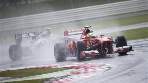 Lluvia afecta ensayos para el GP Británico de F1