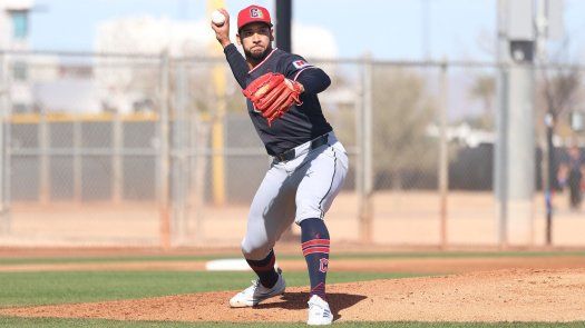Daniel Espino dominó a Dbacks en su debut en el Spring Training con Guardianes Daniel Espino dominó a Dbacks en su debut en el Spring Training con Guardianes