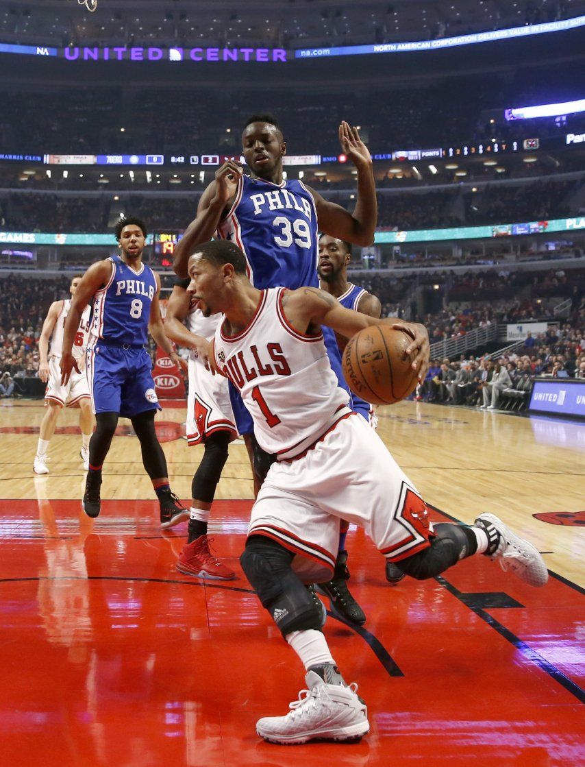 Bulls despiertan en la segunda mitad y arrollan a 76ers