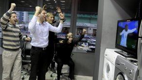 Mundial: Uruguay gana tras 20 años y mantiene pies en la tierra