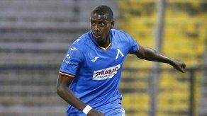 José Córdoba: Me siento muy bien de central, pero podría jugar de lateral