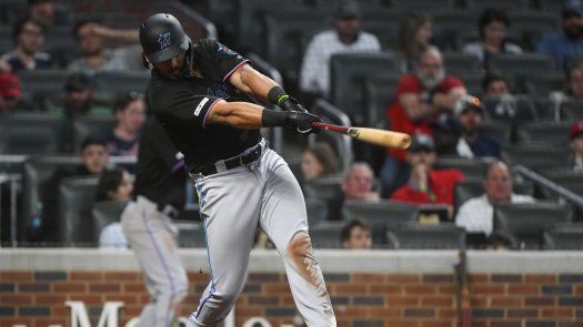 Johan Camargo de 3-0 con una anotada en derrota de los Bravos