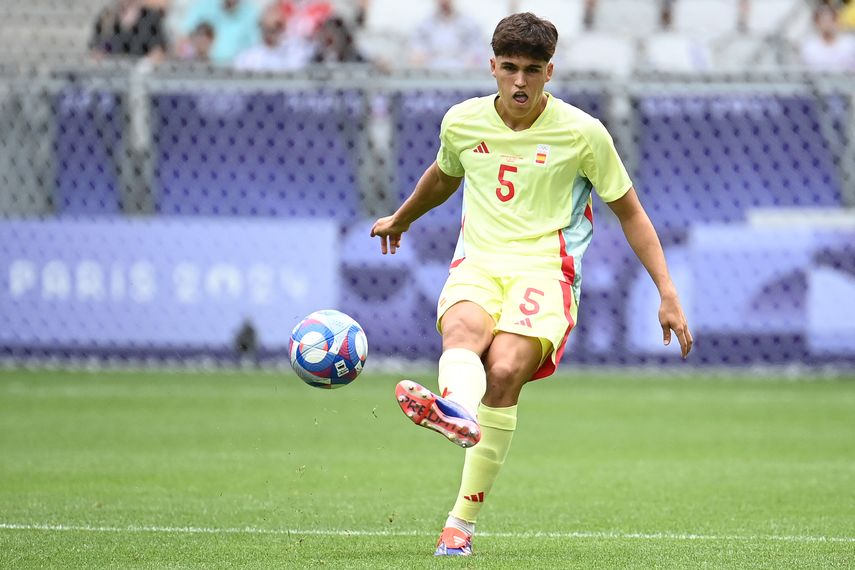 Pau Cubarsí reemplaza a Pau Torres en la selección de España