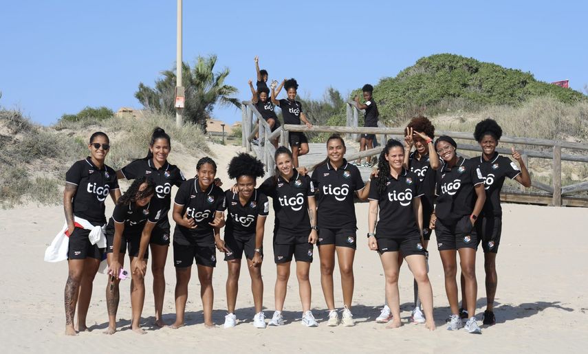 Panamá Femenina llegó a España para recta final de su preparación