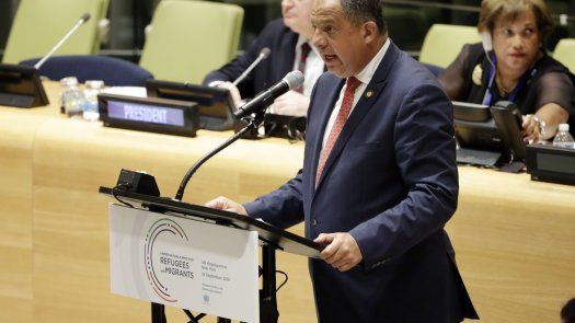 Costa Rica: EEUU no puede rechazar cubanos en año electoral