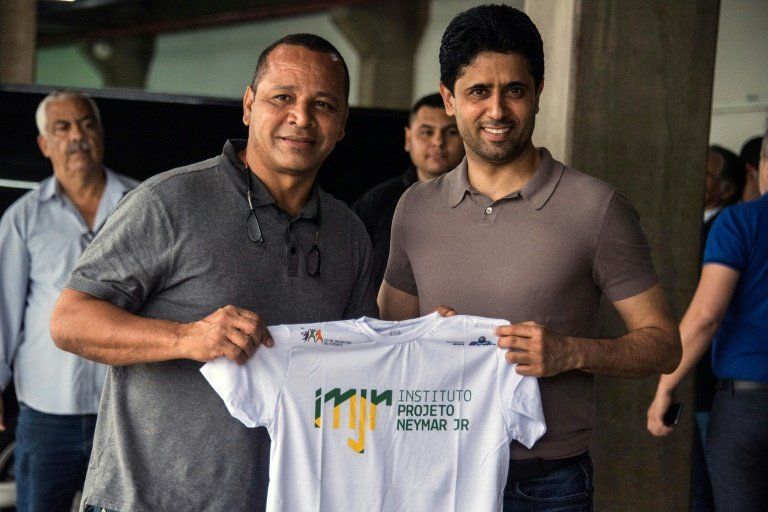 Neymar tiene un futuro en el PSG, afirma su padre