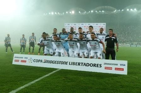 Fue una experiencia inolvidable enfrentar a Mineiro y Ronaldinho, Luis Ovalle