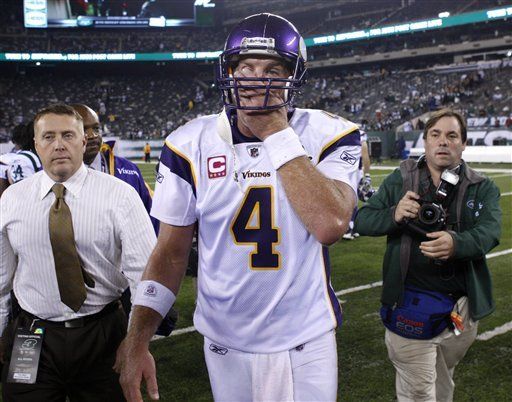 NFL: Favre no habla de acusaciones tras derrota contra Jets