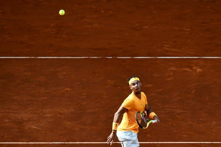 Nadal pierde su primer set en tierra batida tras casi un año