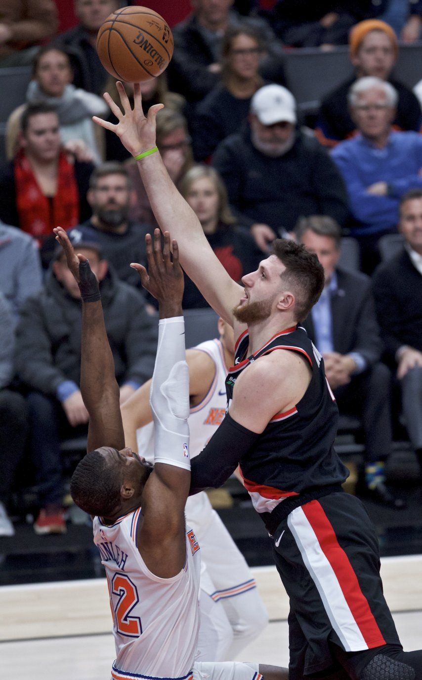 Nurkic vuelve a aportar 20 puntos; Blazers vencen a Knicks