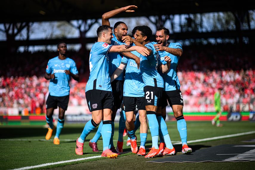 Bayer Leverkusen a un paso de conquistar la Bundesliga