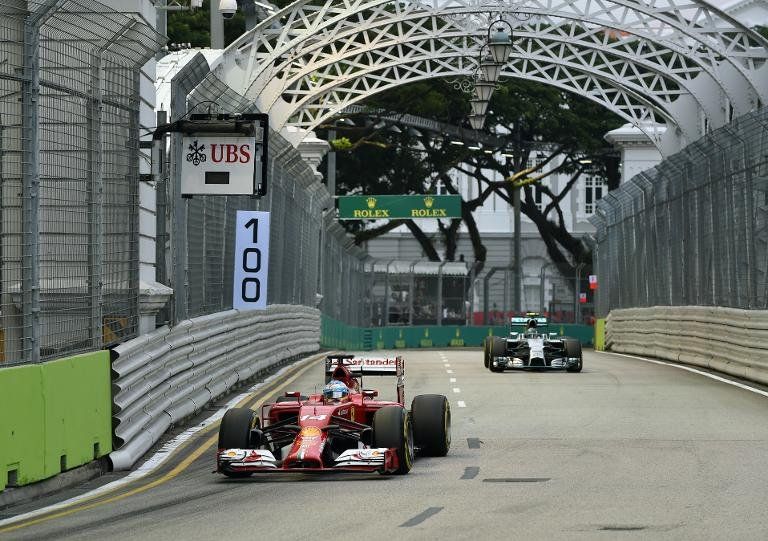 Alonso es el más rápido en los terceros ensayos libres de Singapur