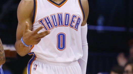 Westbrook ayuda al Thunder, en ausencia de Durant
