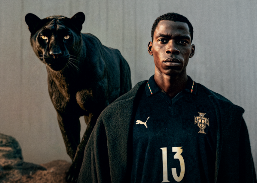 Selección de Portugal rinde homenaje a Eusébio con equipación especial