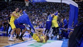 Selecciones de Filipinas y Australia de baloncesto se enzarzan en pelea multitudinaria