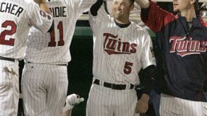 Liriano lanza y Mellizos vencen a Yanquis