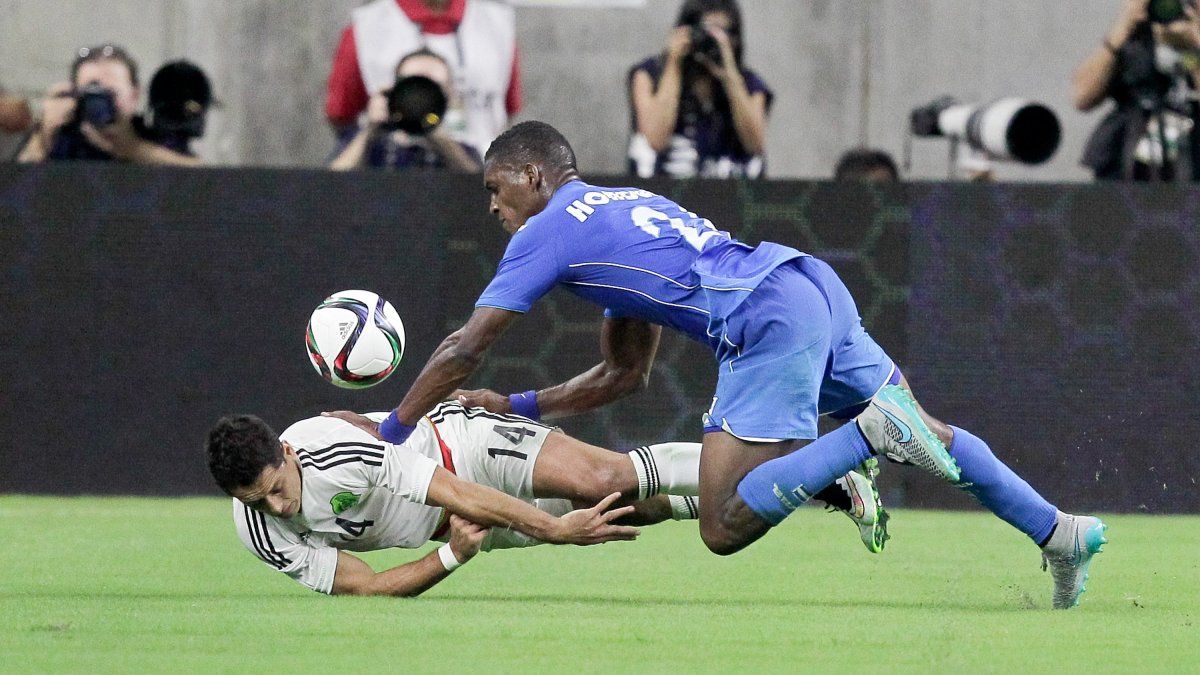 Chicharito se lesiona y México empata ante Honduras