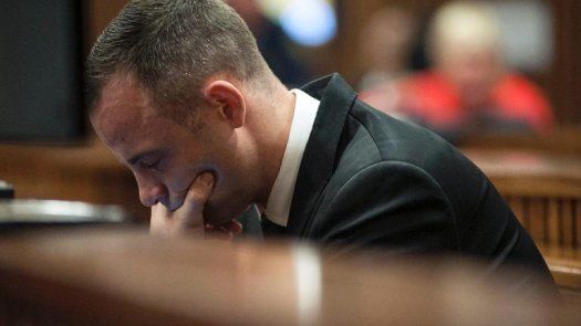 Pistorius vuelve al banquillo de los acusados tras dos semanas de receso