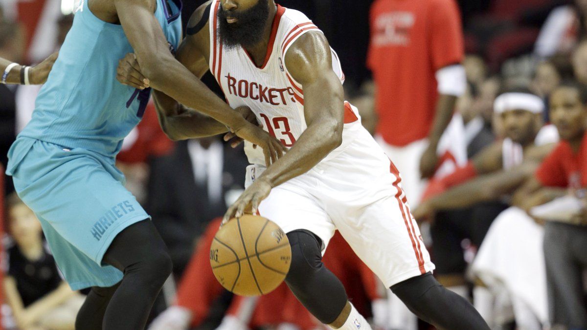 Harden y los Rockets despachan a Charlotte