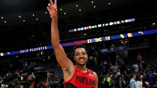 Leonard y McCollum se visten de héroes y Raptors y Blazers avanzan en la NBA