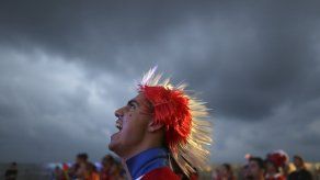 Chilenos eufóricos al avanzar y eliminar a España