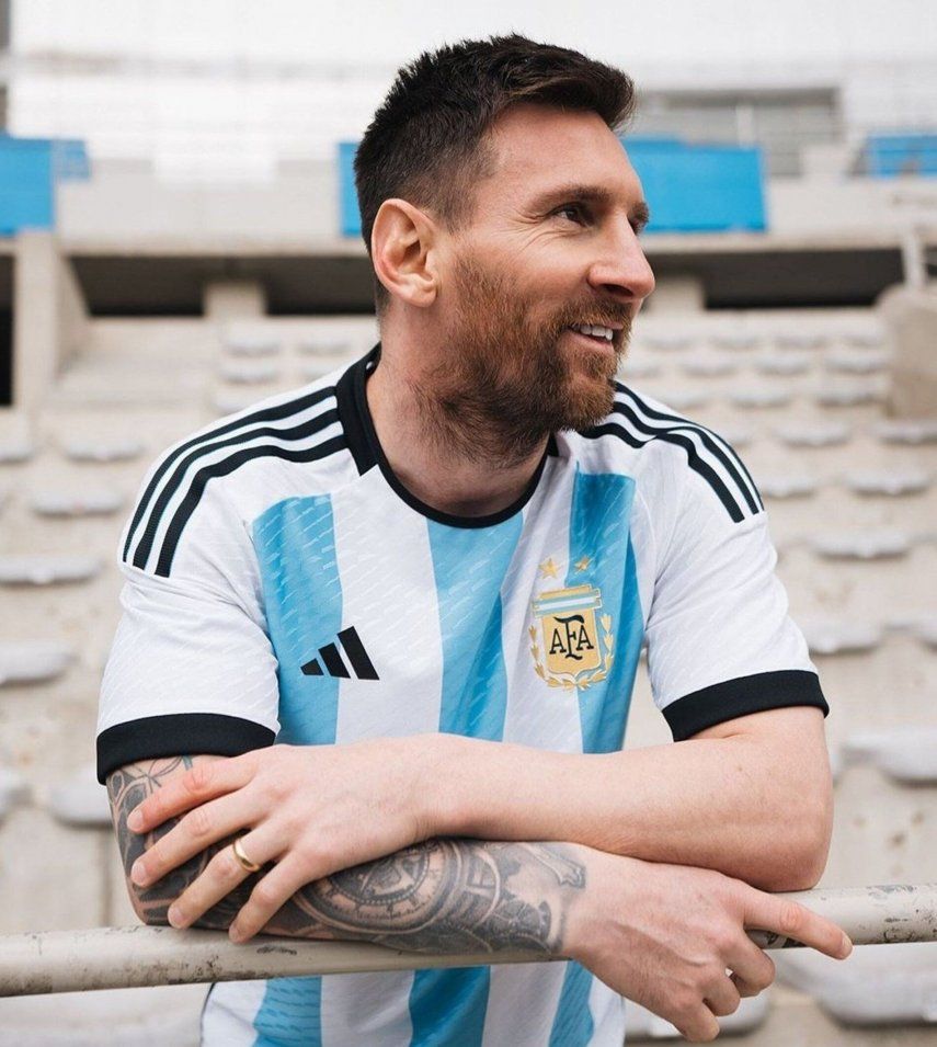 Messi luce la nueva camiseta de Argentina para la Copa América 2021