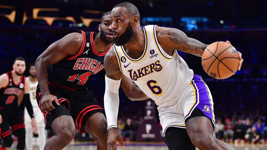 Lakers pierden a pesar de la vuelta de LeBron James