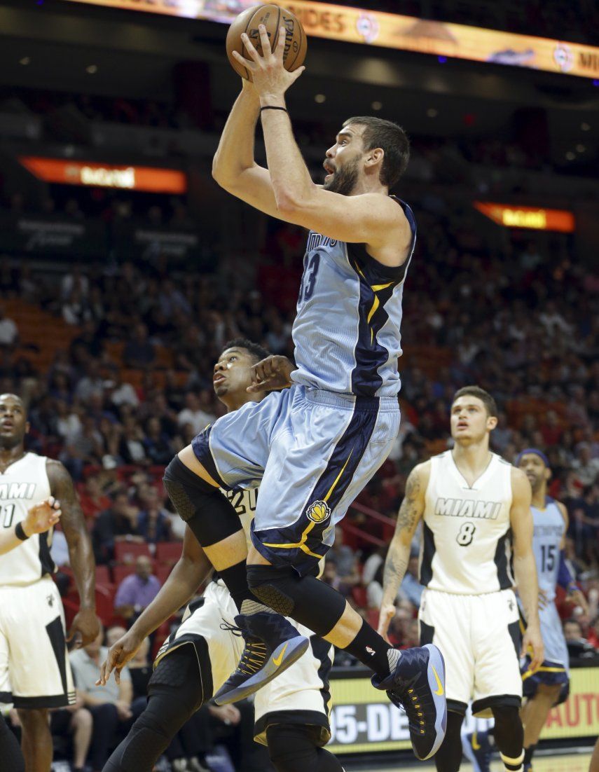 Gasol aporta 28 puntos y Grizzlies superan al Heat