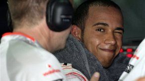 F1: Hamilton se disculpa por engañar a comisarios