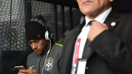 Brasil no apelará suspensión de cuatro partidos a Neymar