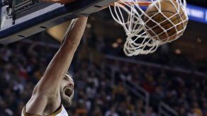 Love y Marion se reincorporan a Cavaliers