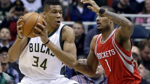 Antetokounmpo logra triple doble; Bucks derrotan a Rockets