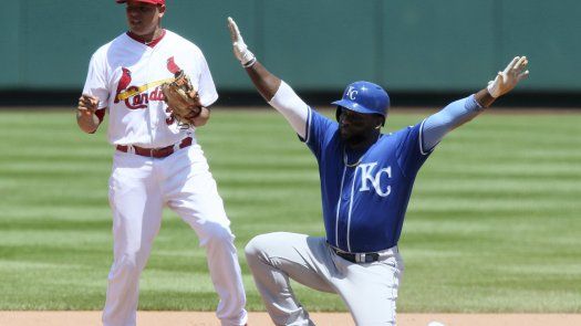 Reales anotan 3 en la décima y vencen a Cardenales