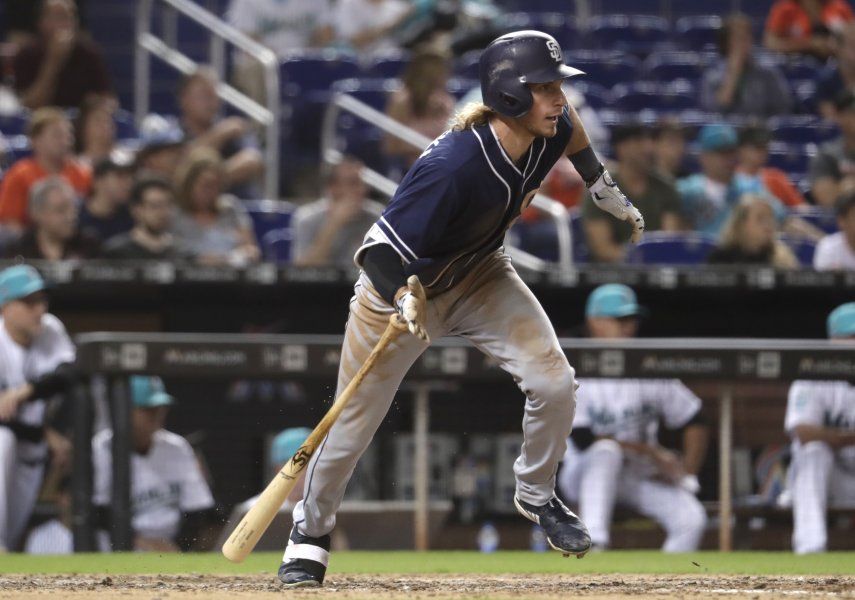 Jankowski define con casa llena y Padres vencen a Marlins