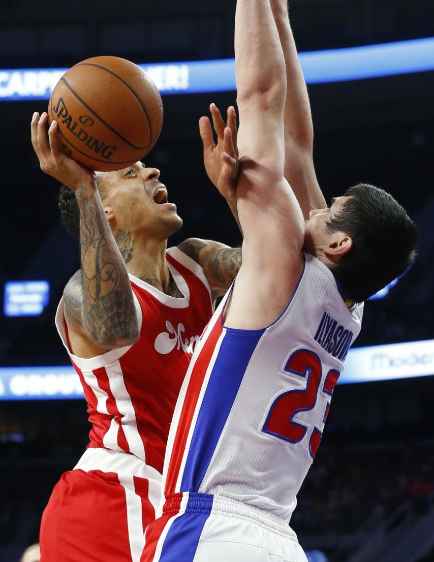 Triple de Barnes da triunfo a Grizzlies ante Pistons