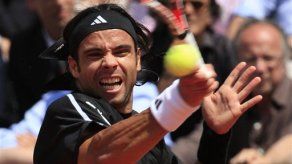 González y Nadal avanzan a octavos de final en Abierto de Francia