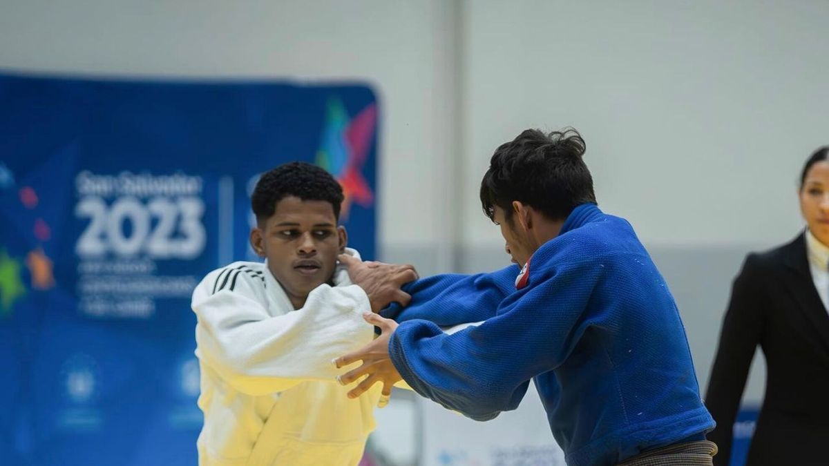 Panamanian Athlete Bernabé Vergara Clinches Bronze Medal in Judo at