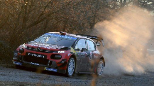 Ogier sigue sin despegarse de Neuville en el Rally de Montecarlo