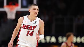 NBA: Tyler Herro se someterá a cirugía en pierna izquierda