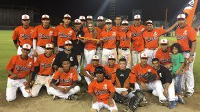 Serie se va empatada al Rod Carew