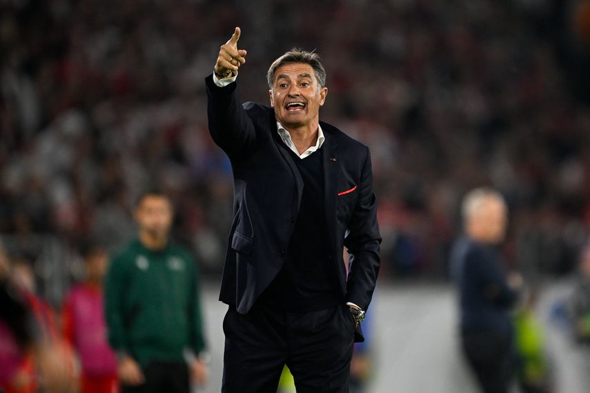 Míchel deja su puesto como entrenador del Olympiacos