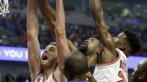 Con 24 puntos de Gasol, Bulls derrotan 83-80 a Clippers