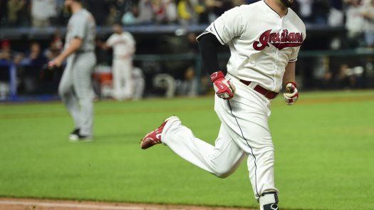 Bieber y Tigres apalean 10-0 a Indios